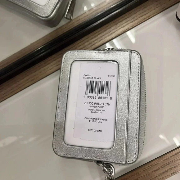 ZIP CARD CASE (COACH CW890) SILVER/LIGHT SILVER - Picture 4 of 5